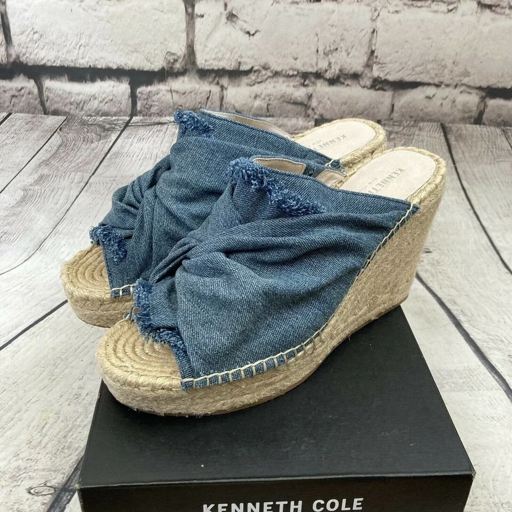 kenneth cole Women’s Otta Blue Denim espadrille‎ wedges size 9.5M New in box.